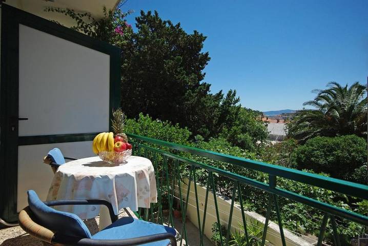 Ferienwohnung für 2 Personen, mit Balkon/Terrasse und Sauna in Makarska