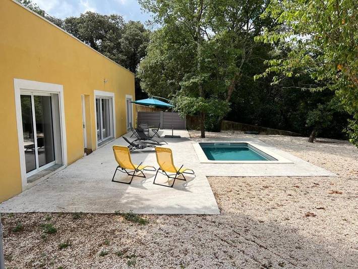 Location de vacances pour 6 personnes, avec jardin ainsi que piscine et vue à Sardan - 4