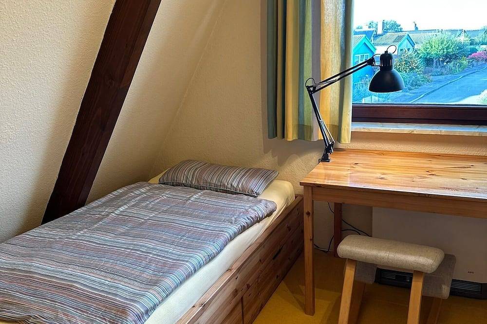 Gemütliches Ferienhaus in Natur-Strandnähe in Jellenbek, Schwedeneck