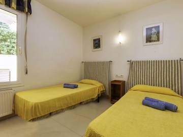 Holiday Rental for 6 People in Llanca, Costa Brava, Photo 4