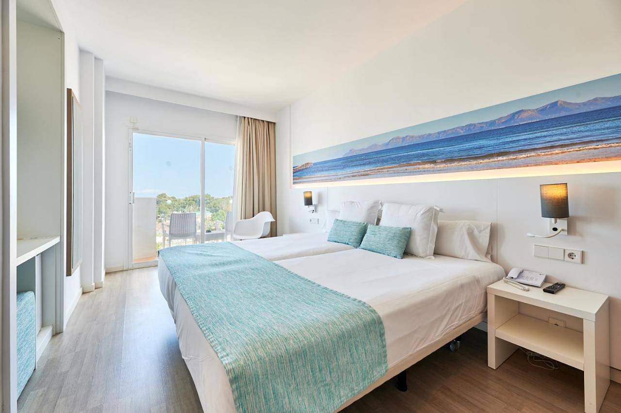Aluasun Continental Park Hotel & Apartments in Playa de Muro, Muro