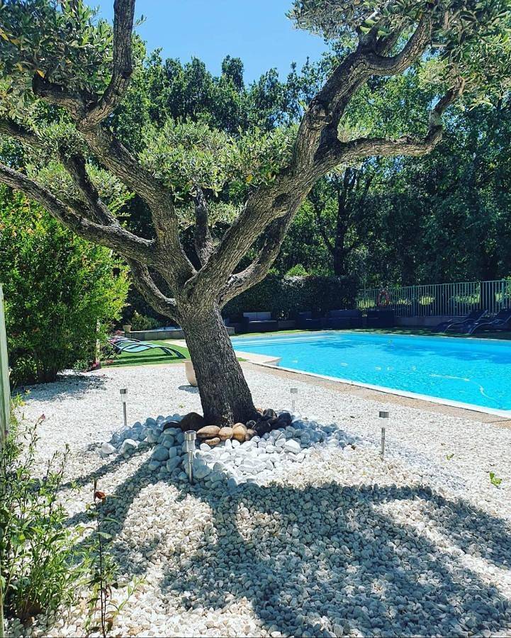 Triple Room with Terrace in Chantemerle-lès-Grignan, Région de nyons