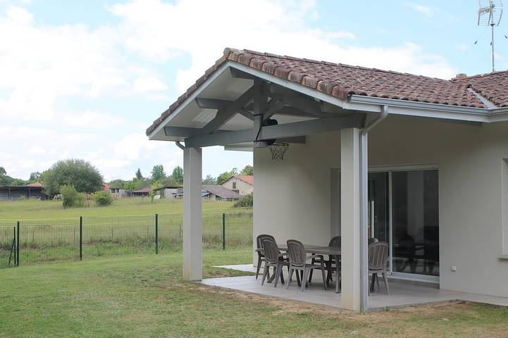 Location de vacances pour 4 personnes à Oeyreluy