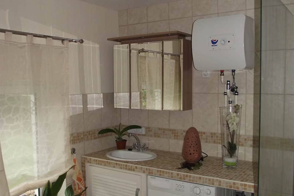 Schönes Ferienhaus mit großem Garten in Fohrde, Havelsee