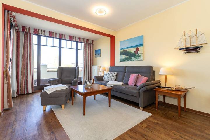 Ferienwohnung für 4 Personen, mit Sauna und Balkon in Kühlungsborn