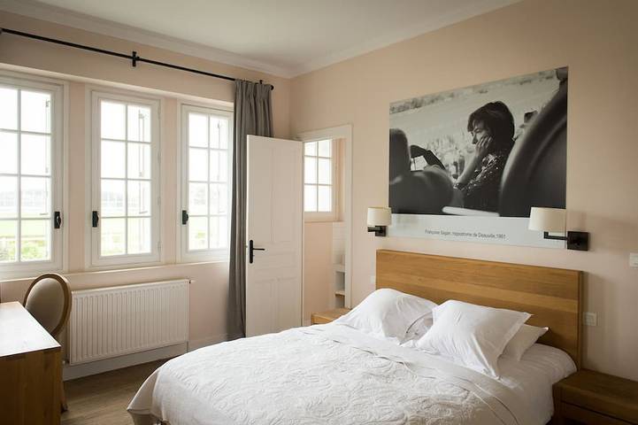 Villa pour 20 personnes, avec terrasse et jardin, animaux acceptés à Deauville - 2