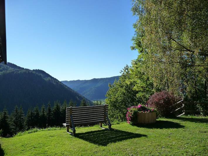 Casa de vacaciones en Gnesau con piscina. in Zedlitzdorf, Bezirk Feldkirchen