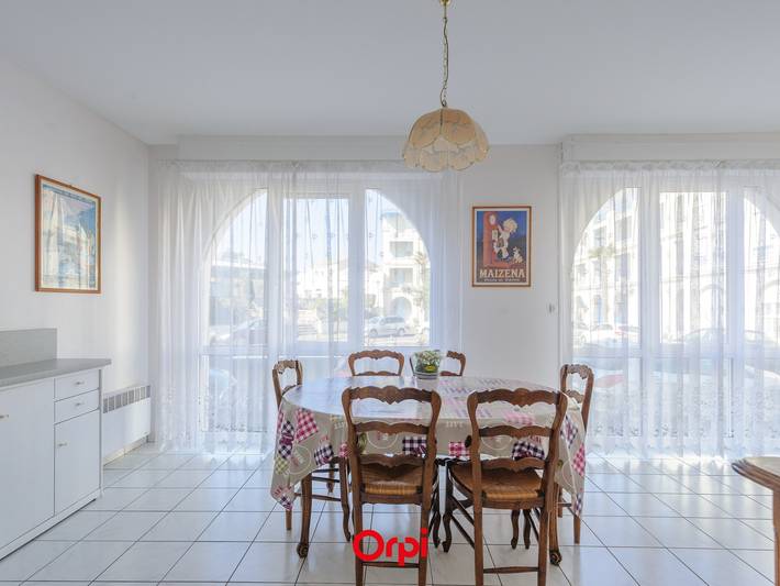 Gîte pour 4 personnes, avec piscine et balcon dans Casino De Chatelaillon - 4