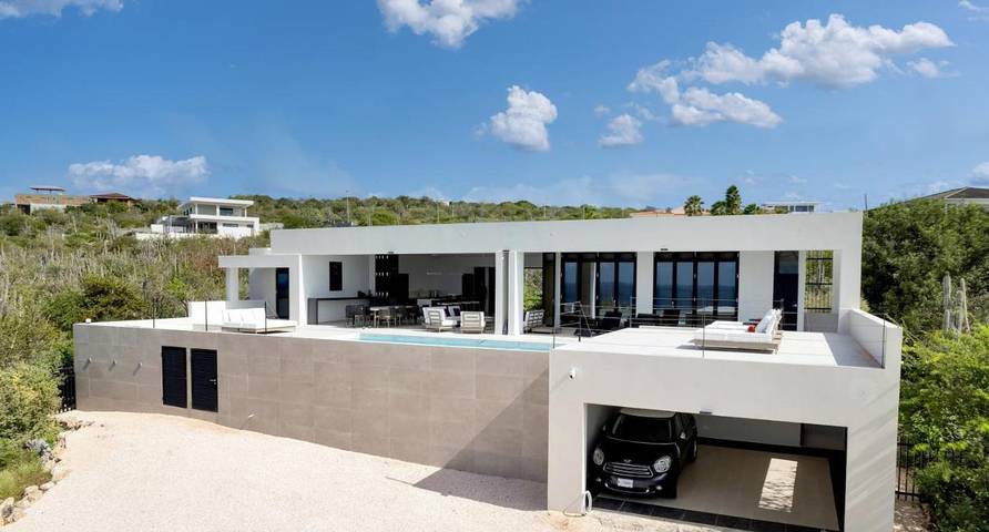 Villa voor 8 personen, with uitzicht and terras as well as zwembad op Bonaire
