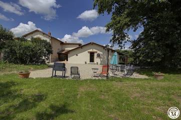 Gîte pour 5 personnes, avec terrasse et jardin dans Birieux