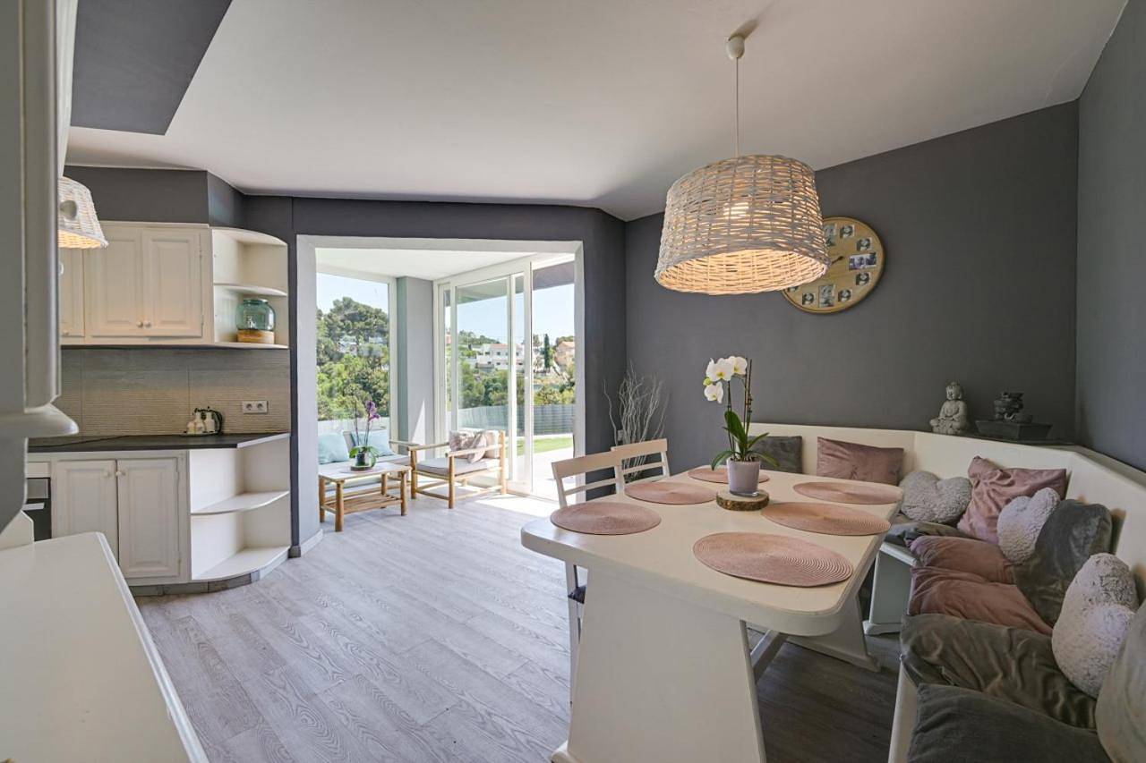 Chillout House with heated pool 29 C Sea & Mountain view in Santa Susanna, Costa del Maresme