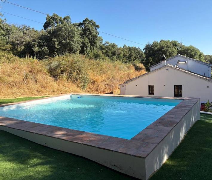 Casa rural para 10 personas, con Terraza y Jardín además de Piscina y Vistas en Constantina