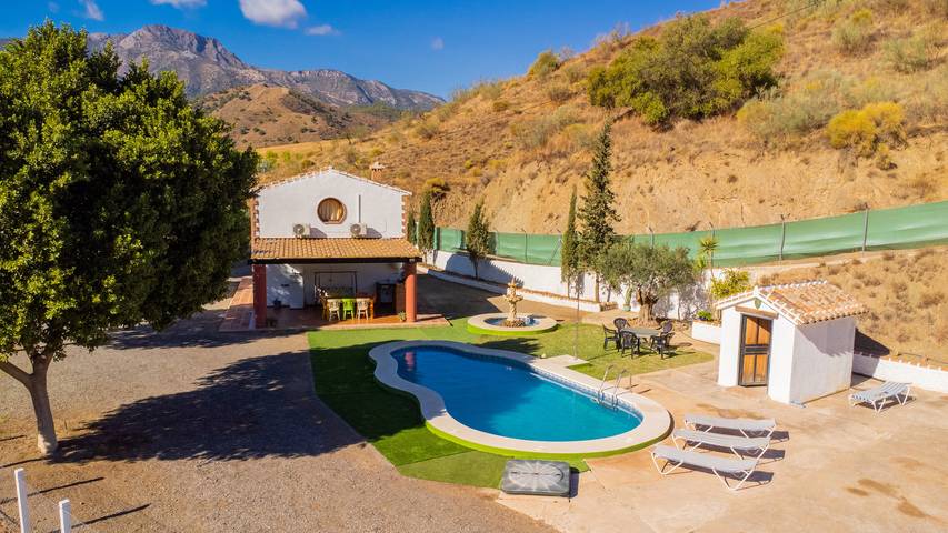 Chalet para 6 personas, con jardín y terraza, Se admiten mascotas en Provincia de Málaga - 2