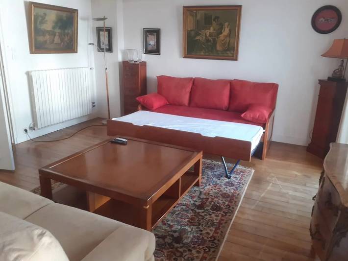 Apartamento entero, Apartamento en Saint-Jean-de-Luz con vistas a la montaña, terraza privada y Wi-Fi in San Juan de Luz, Region de Bayona