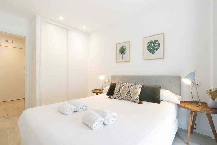 Apartamento entero, Ilargi | The Rentals Collection in Playa de la Concha, San Sebastián