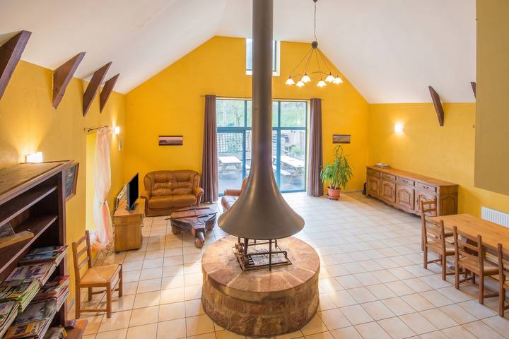 Gran casa familiar en Saint-Côme-d'Olt con jardín y chimenea in Saint-Côme-d'Olt, Parc naturel régional de l'Aubrac