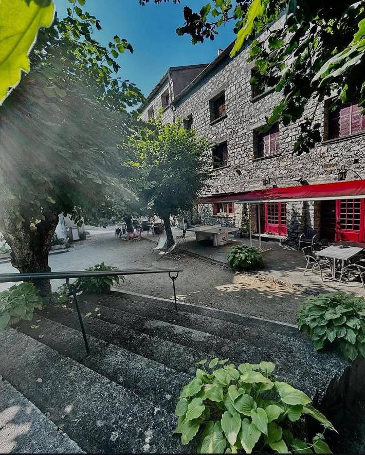 Hôtel pour 3 personnes, avec Terrasse ainsi que Jardin et Vue à Santo-Pietro-di-Venaco