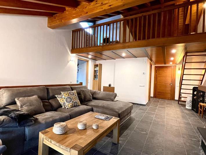 Location de vacances pour 11 personnes, avec vue et terrasse à Sort - 2