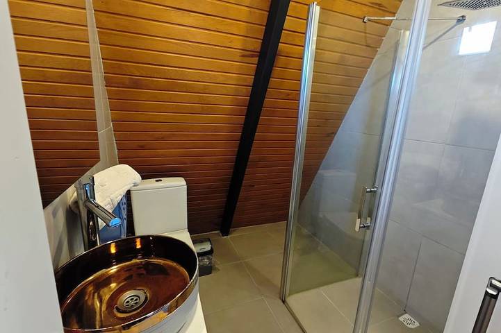 Cozy 2-bedroom and a living room bungalow in serene Antalya with Ac in Antalya, Provinz Antalya