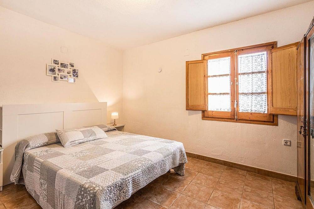 Bonita casa de 4 habitaciones en Riells. in Riells i Viabrea, Provincia de Gerona