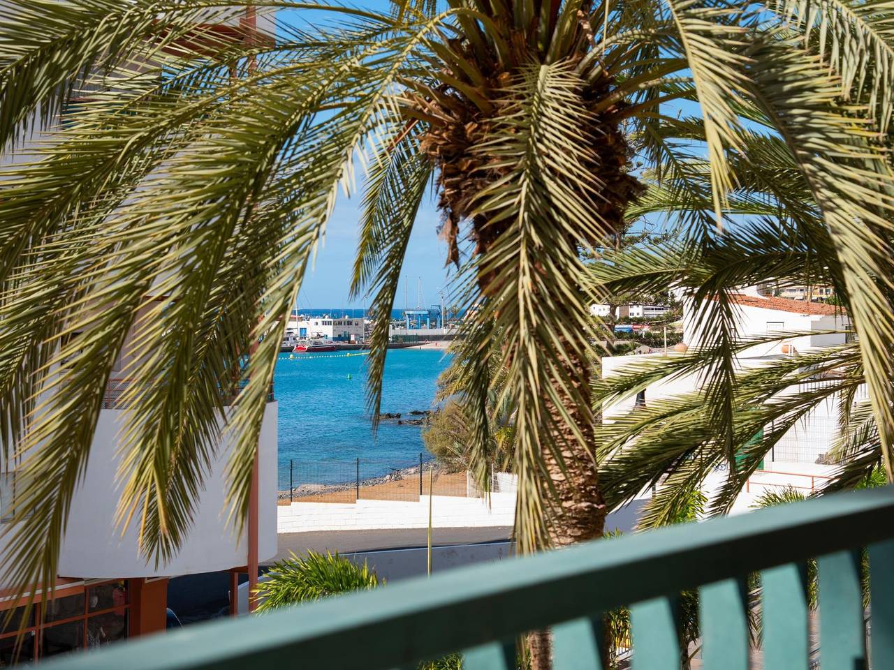 Geheel vakantieappartement, Vakantieappartement voor 4 personen met uitzicht op zee in Los Cristianos, Arona