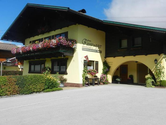 Ferienwohnung für 4 Personen, mit Balkon und Garten sowie Ausblick in Eben im Pongau