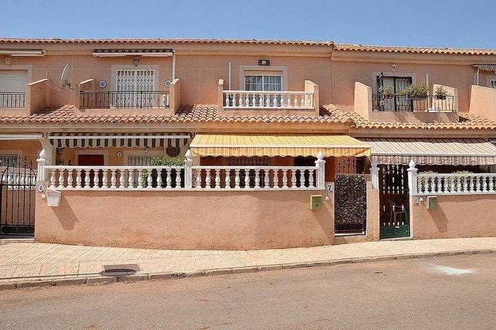 Maison de vacances pour 4 personnes, avec piscine et balcon - 1