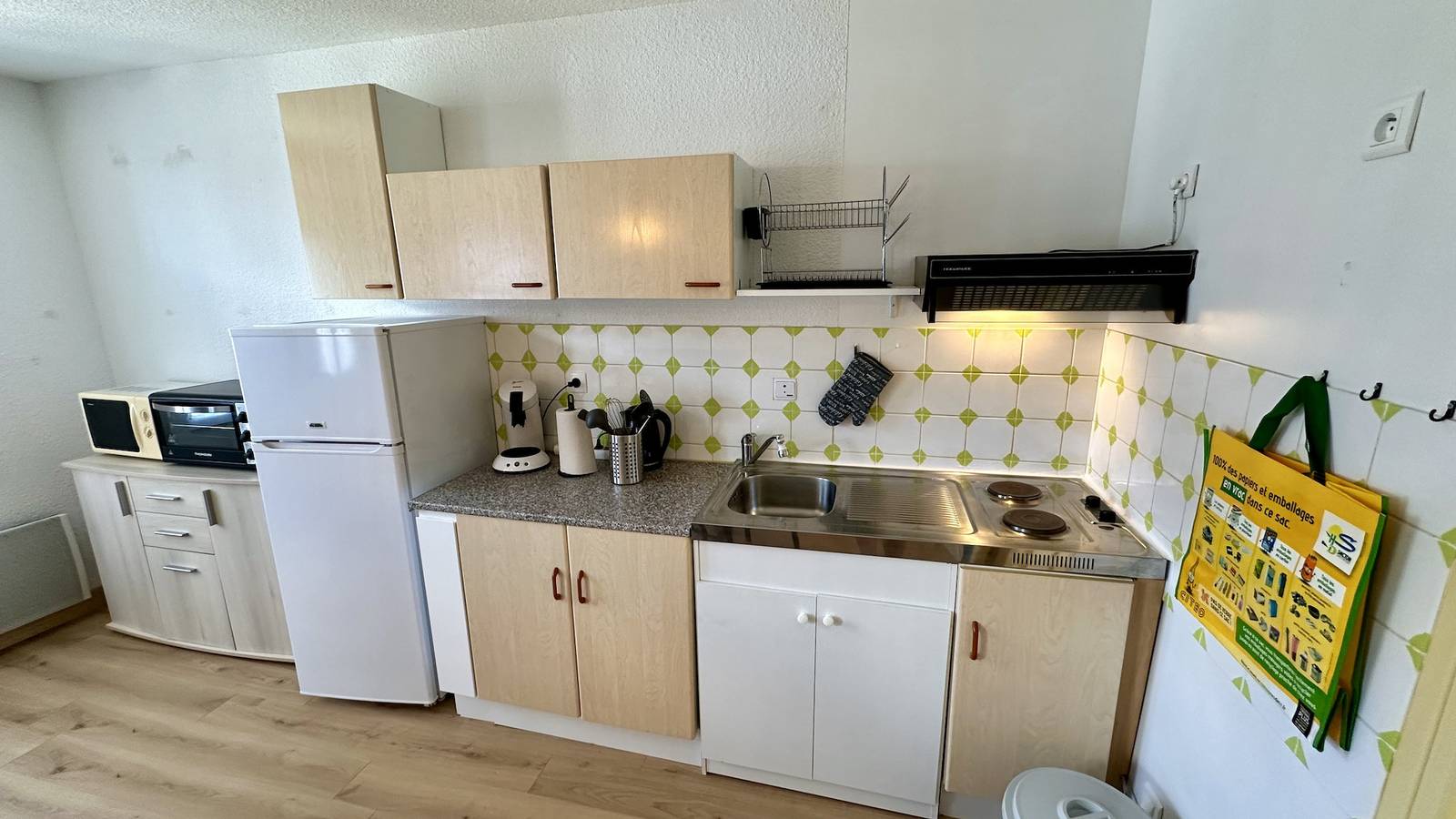 Entire apartment, L’Bonheur au Sancy - Le Mont Dore 4/6 pers in Mont-Dore, Volcans d'Auvergne Regional Nature Park