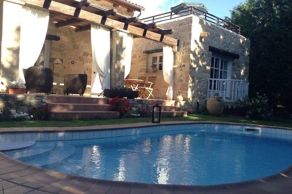 Rock House's Villa Rhapsody private pool and garden close to everything by foot in Platanias, Chania region