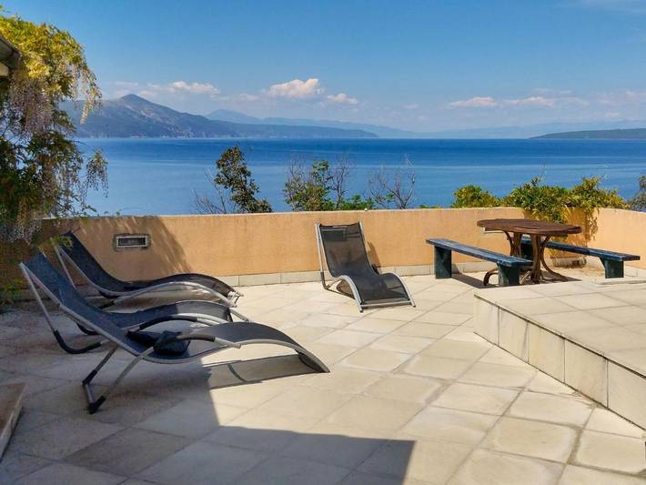 Ferienhaus für 6 Personen, mit Terrasse und Pool, mit Haustier