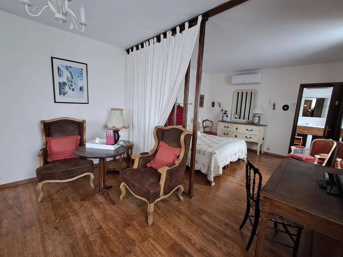Double Room in Saint-Beauzire, Haute-Loire