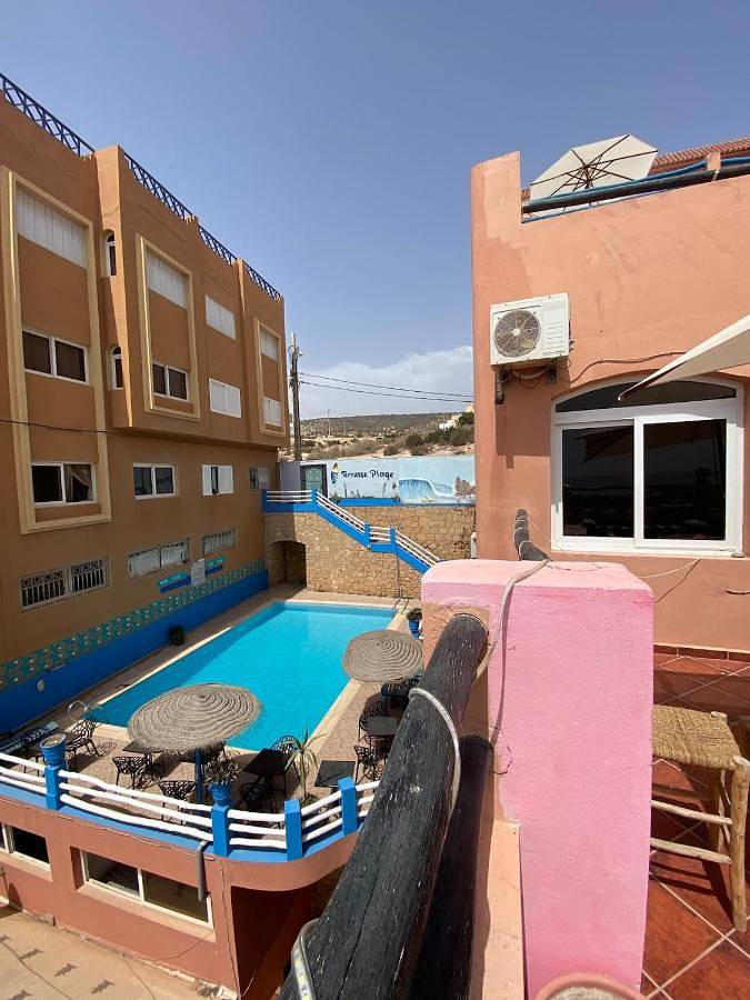 Gîte pour 4 personnes, avec vue ainsi que piscine et terrasse dans Tamraght Ouzdar - 3