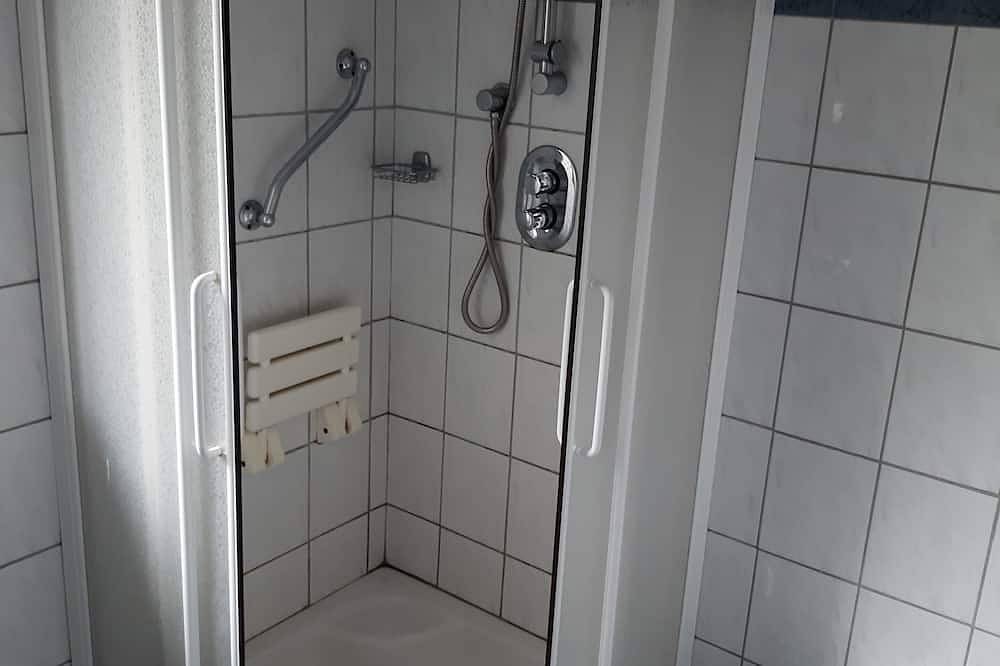 Ganze Wohnung, Luxus Wohnung Ruhige Lage, 10Min. ins Zentrum. Nahe Seen + Schigebiete. in Villach, Klagenfurt-Villach