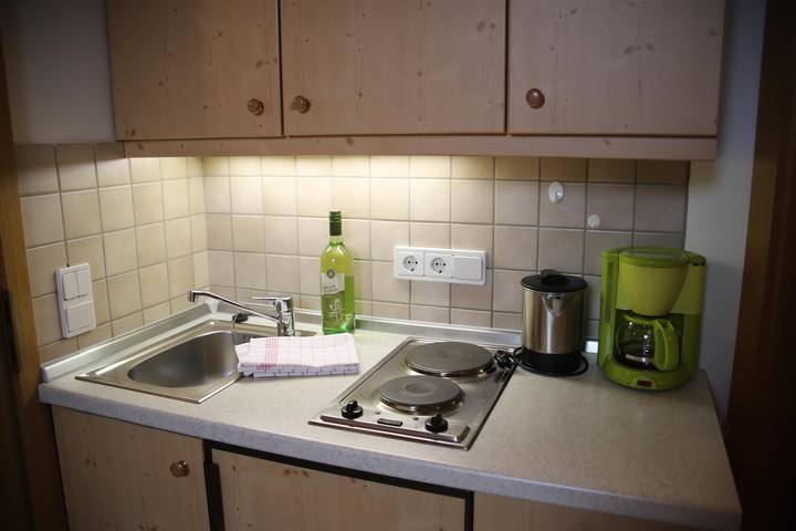 Ganze Ferienwohnung, "Nr.5" Fewo/1 Schlafraum/Dusche, Wc in Krün, Bayerische Alpen
