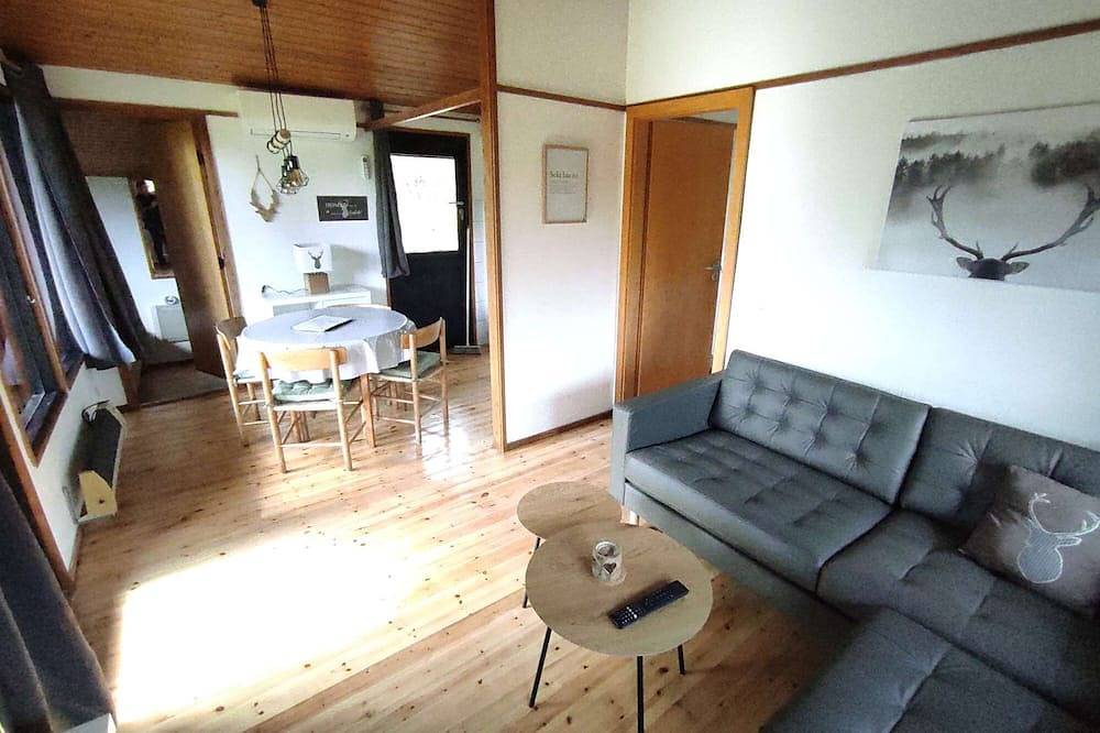 Entspannung Pur direkt am Wald und nur 750m bis zum Strand in unserem Retro Chalet in Kellenhusen, Ostholstein