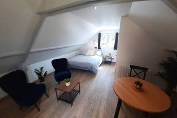 Gîte pour 2 personnes, avec vue et terrasse dans Neuvy-en-Champagne