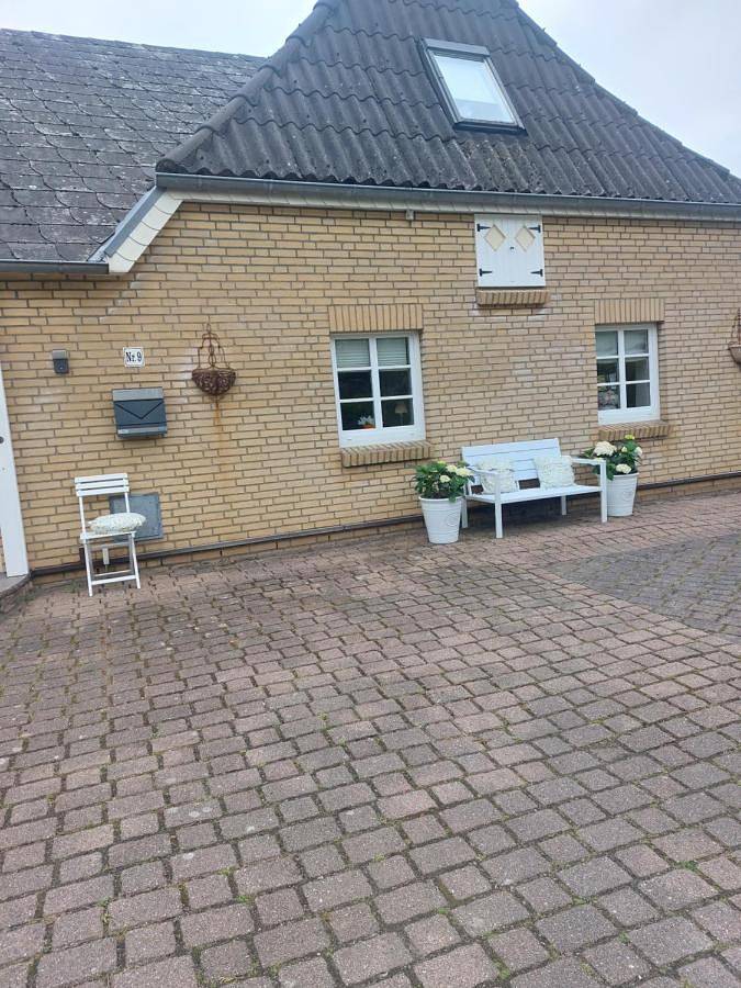 Ferienwohnung für 4 Personen, mit Balkon und Terrasse in Munkbrarup