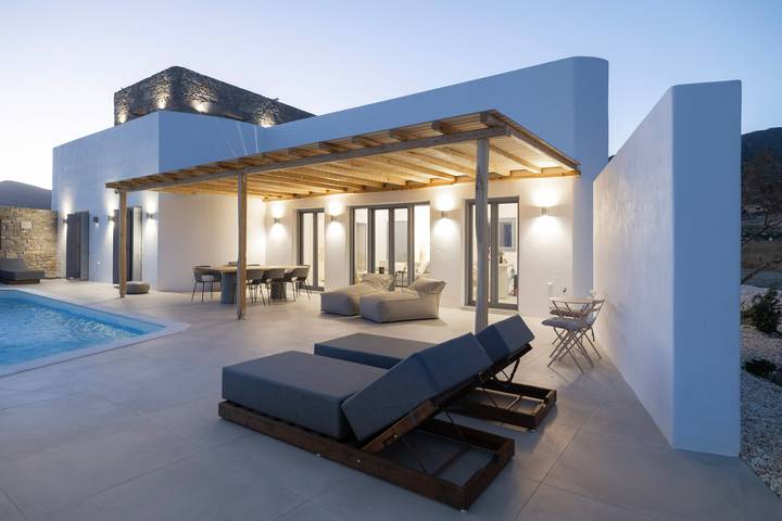 Villa pour 8 personnes, avec Balcon ainsi que Terrasse et Jardin dans Paros