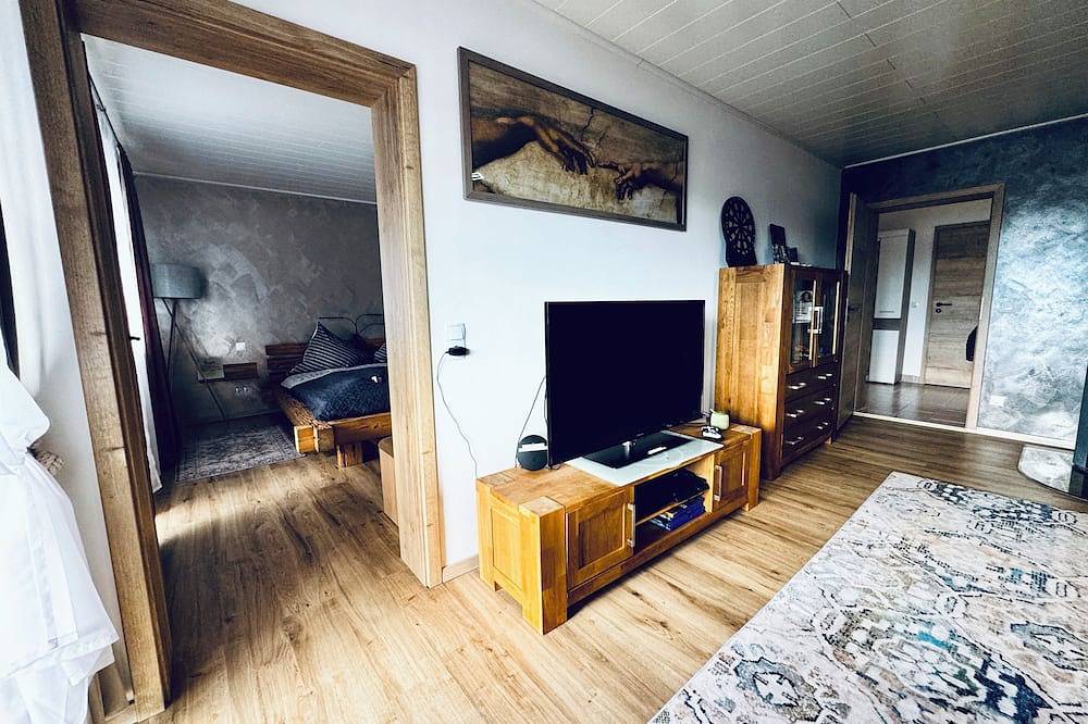 Ganze Wohnung, Ferienwohnung mit Kamin im Allgäu apartment with fireplace in beautiful Allgäu in Marktoberdorf, Bayerisch Schwaben