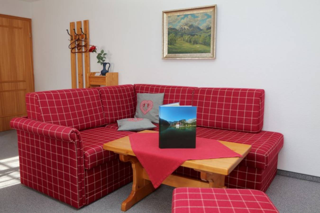 Ganze Ferienwohnung, Landhaus Schmid - Ferienwohnung Nr. 2, Jenner, für 1 bis 2 Personen, 40 qm, 1 Schlafzimmer, Balkon in Schönau am Königssee, Berchtesgadener Alpen