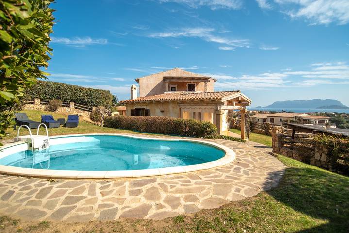 Villa pour 6 personnes, avec balcon et jardin dans Costa Smeralda - 4