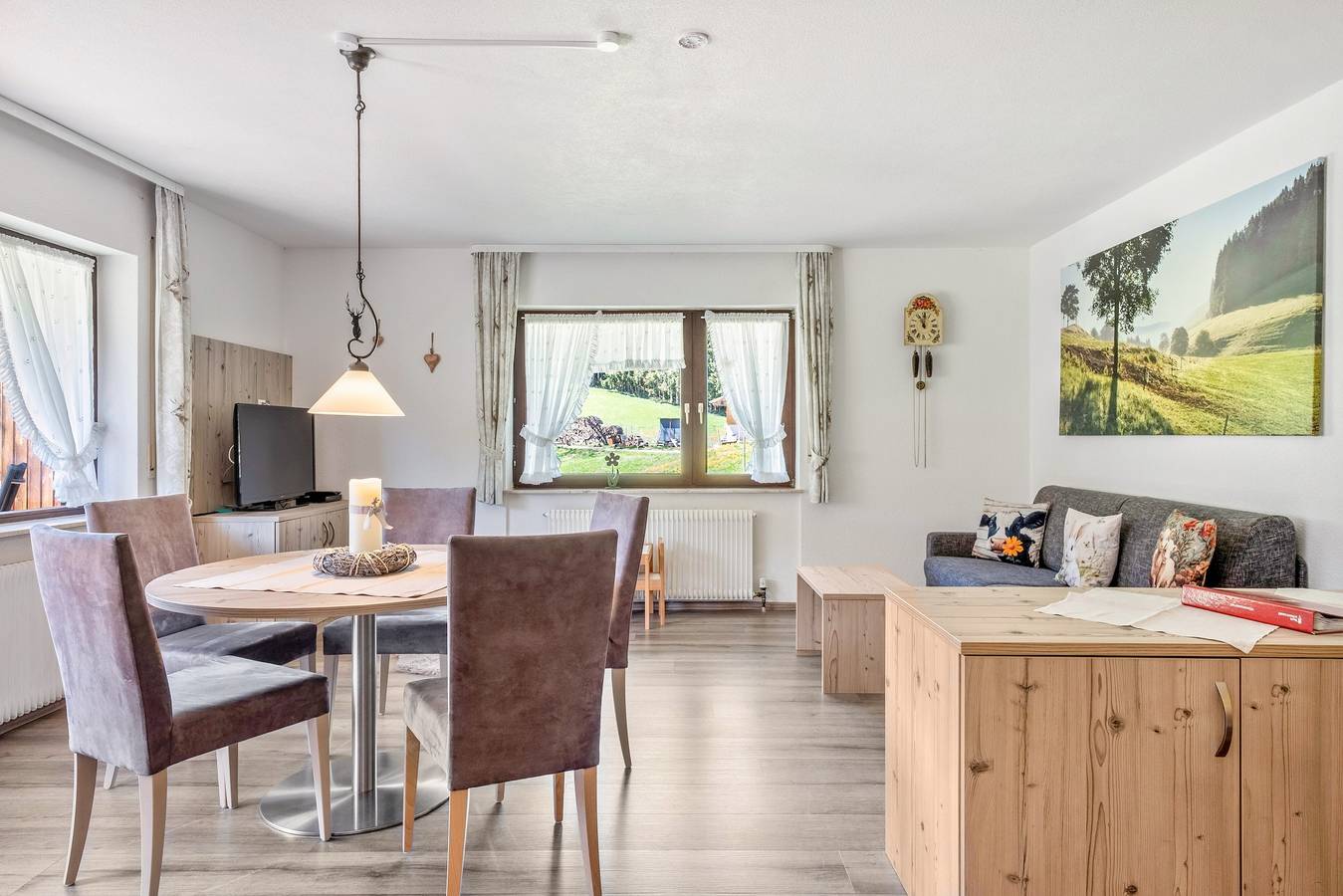 Ganze Wohnung, Ferienwohnung 'Lothar, 80qm' mit Gemeinschaftsgarten, Balkon und Wi-Fi in Furtwangen, Mittlerer Schwarzwald