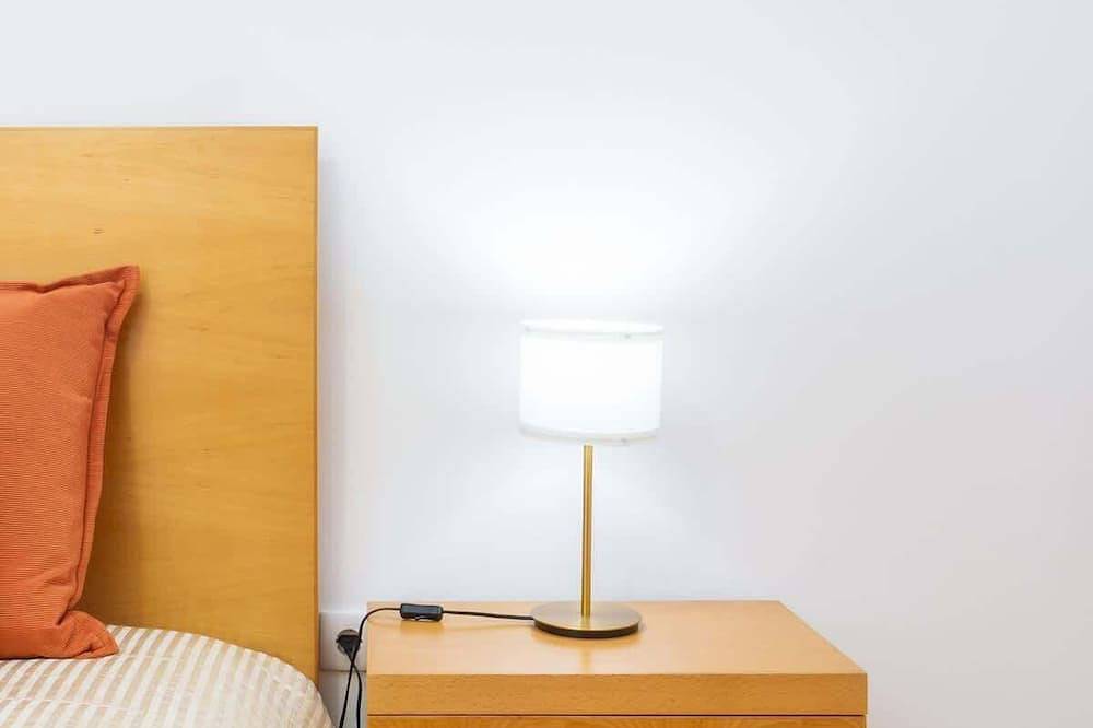 Entire apartment, Spacious Fresh Flat w/ Terrace | Sea by Hostwise in Espinho, Aveiro District