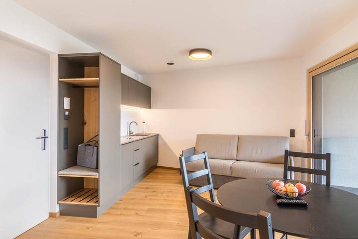 Appartamento intero, Appartamento Hofer Hof Ziel con vista sulle montagne, Wi-Fi e terrazza in Oberplars, Lagundo