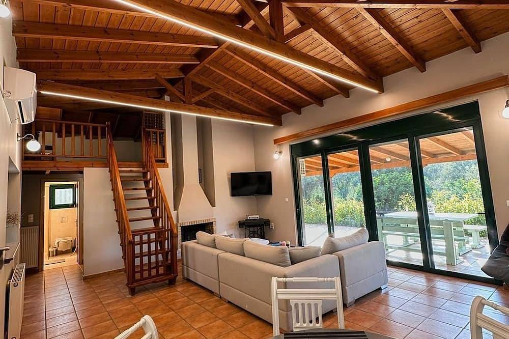 Country House in Poros
