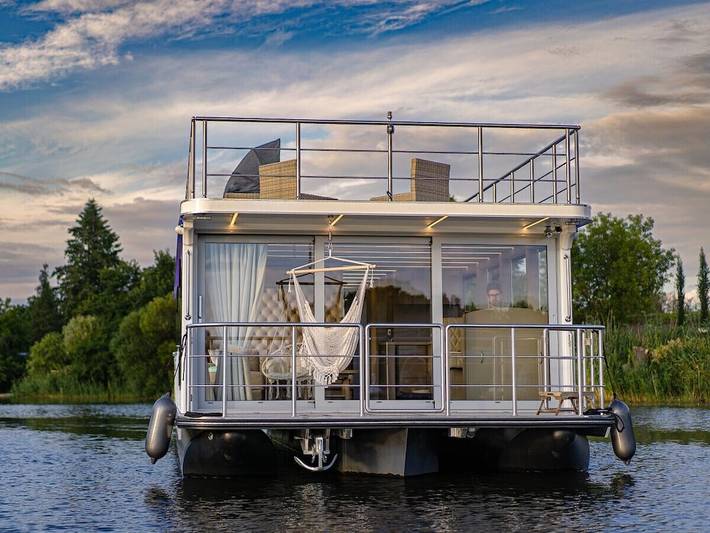 Hausboot für 4 Personen, mit Terrasse in Brandenburg - 2