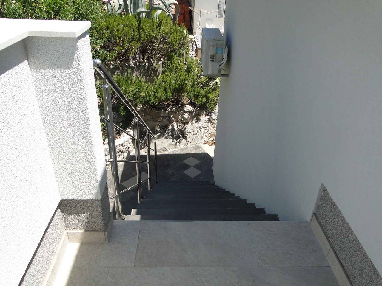 Ganze Ferienwohnung, Ferienwohnung mit Meerblick direkt am Meer  in Primosten, Šibenik-Knin