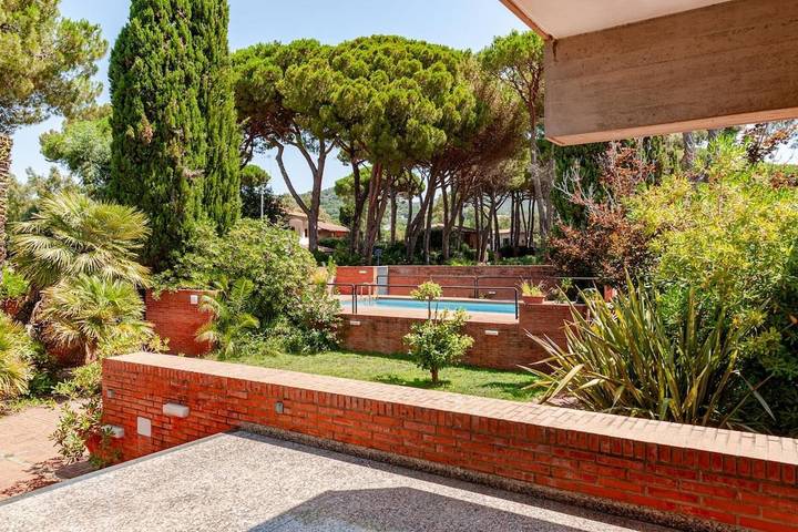 Villa per 5 persone, con giardino e piscina nonché panorama a Punta Ala