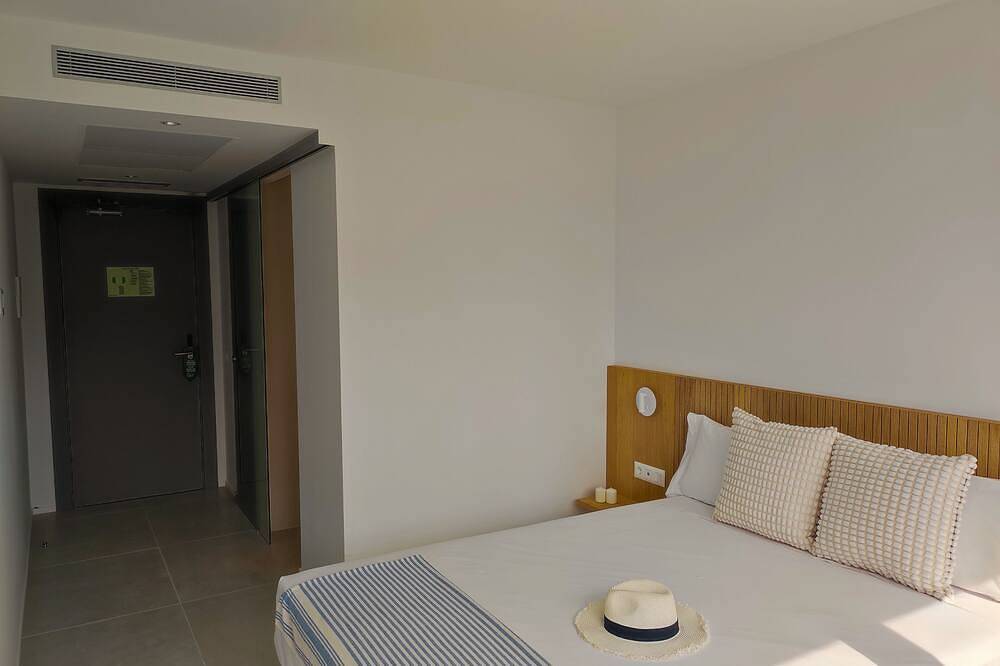 Entire apartment, Standard Double Apartment in Castelldefels, Baix Llobregat