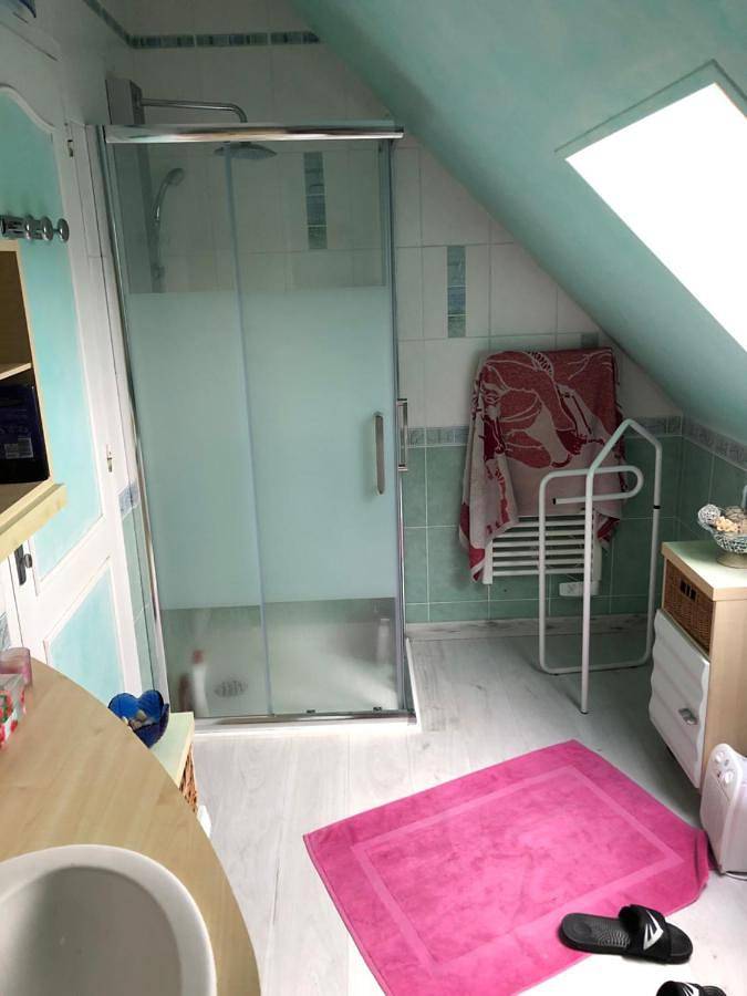 Gîte pour 10 personnes, avec terrasse à Savigné-l'Évêque